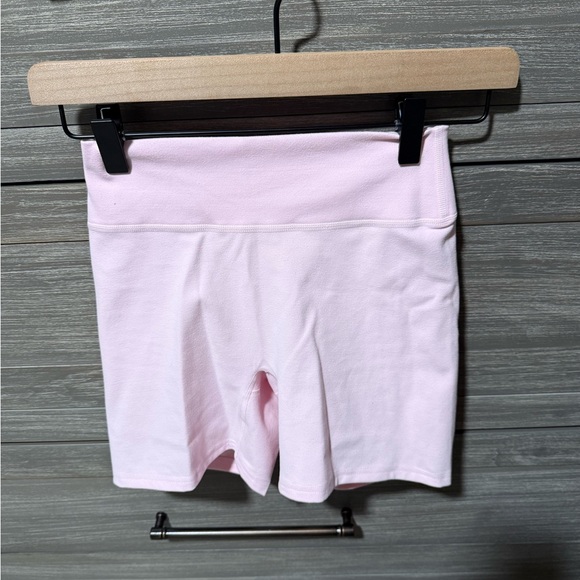 437 Pants - 437 The Essentials Short / Powder-Pink - SMALL × 1